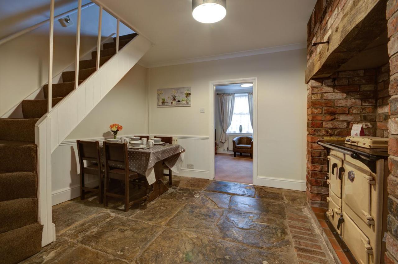 Pansy Cottage In Historic Tewkesbury - Sleeps 5 - Pets Welcome Exterior foto